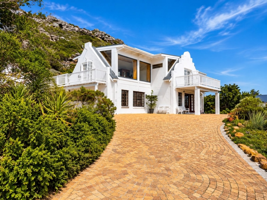 To Let 2 Bedroom Property for Rent in Crofters Valley Western Cape